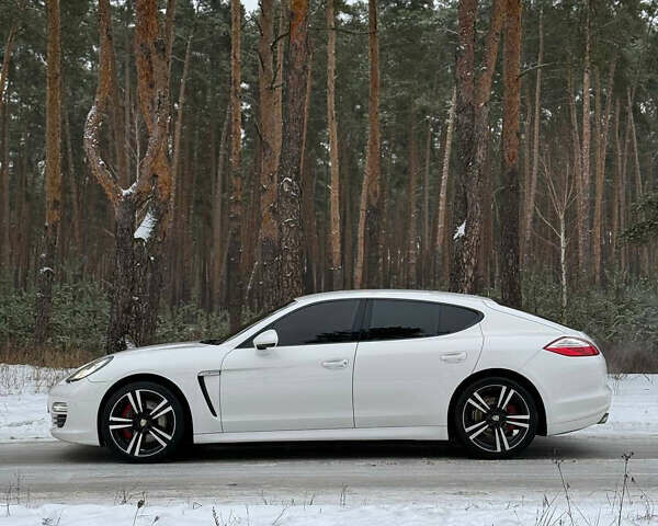 Белый Порше Панамера, объемом двигателя 3.61 л и пробегом 127 тыс. км за 17900 $, фото 4 на Automoto.ua