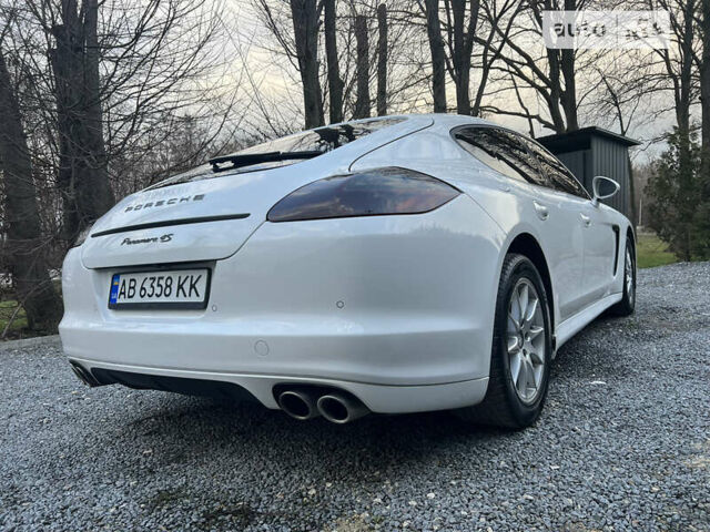 Білий Порше Panamera, об'ємом двигуна 4.81 л та пробігом 190 тис. км за 28000 $, фото 13 на Automoto.ua