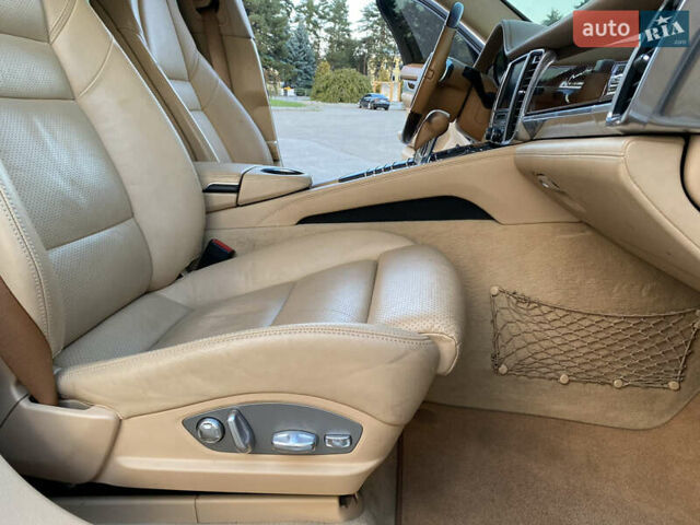 Белый Порше Панамера, объемом двигателя 4.8 л и пробегом 103 тыс. км за 19800 $, фото 21 на Automoto.ua