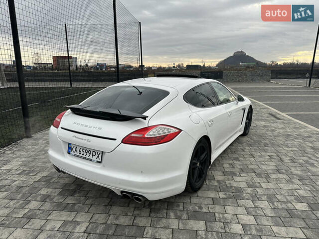 Білий Порше Panamera, об'ємом двигуна 4.8 л та пробігом 180 тис. км за 16350 $, фото 8 на Automoto.ua