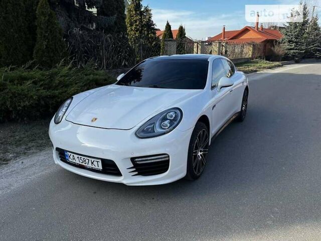 Білий Порше Panamera, об'ємом двигуна 4.81 л та пробігом 137 тис. км за 25000 $, фото 2 на Automoto.ua