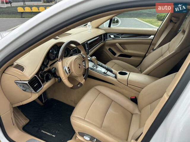 Білий Порше Panamera, об'ємом двигуна 4.8 л та пробігом 180 тис. км за 16350 $, фото 28 на Automoto.ua