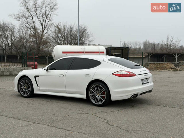 Білий Порше Panamera, об'ємом двигуна 4.8 л та пробігом 210 тис. км за 21500 $, фото 2 на Automoto.ua