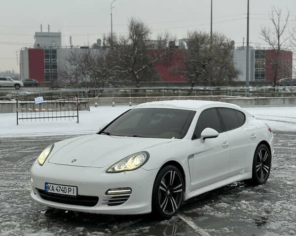 Белый Порше Панамера, объемом двигателя 3.6 л и пробегом 125 тыс. км за 17999 $, фото 1 на Automoto.ua