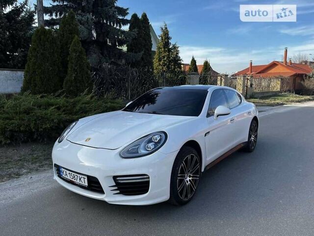 Білий Порше Panamera, об'ємом двигуна 4.81 л та пробігом 137 тис. км за 25000 $, фото 13 на Automoto.ua