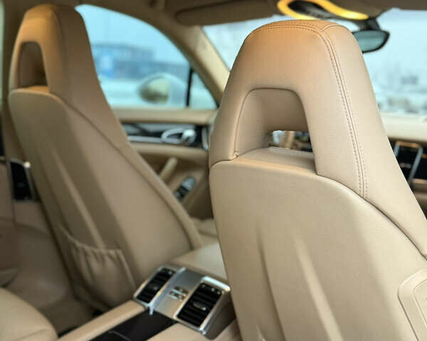 Белый Порше Панамера, объемом двигателя 3.6 л и пробегом 125 тыс. км за 17999 $, фото 35 на Automoto.ua