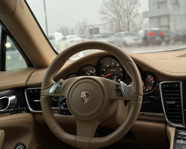 Белый Порше Панамера, объемом двигателя 3.6 л и пробегом 125 тыс. км за 17999 $, фото 31 на Automoto.ua
