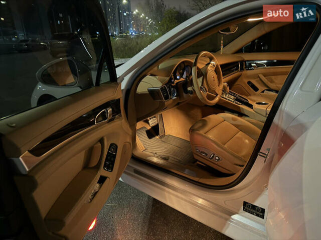 Белый Порше Панамера, объемом двигателя 3.61 л и пробегом 120 тыс. км за 14500 $, фото 11 на Automoto.ua