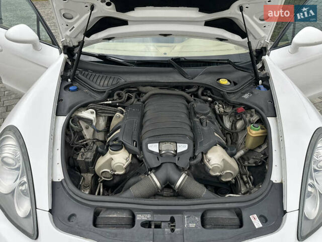 Білий Порше Panamera, об'ємом двигуна 4.8 л та пробігом 180 тис. км за 16350 $, фото 41 на Automoto.ua