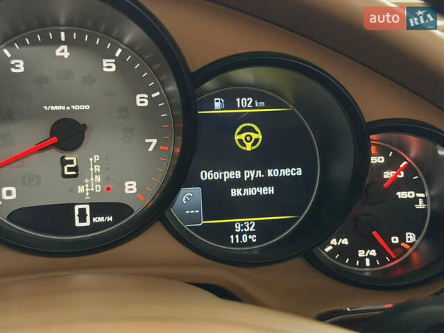 Білий Порше Panamera, об'ємом двигуна 4.8 л та пробігом 210 тис. км за 21500 $, фото 44 на Automoto.ua