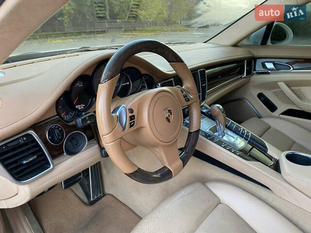 Белый Порше Панамера, объемом двигателя 4.8 л и пробегом 103 тыс. км за 19800 $, фото 15 на Automoto.ua