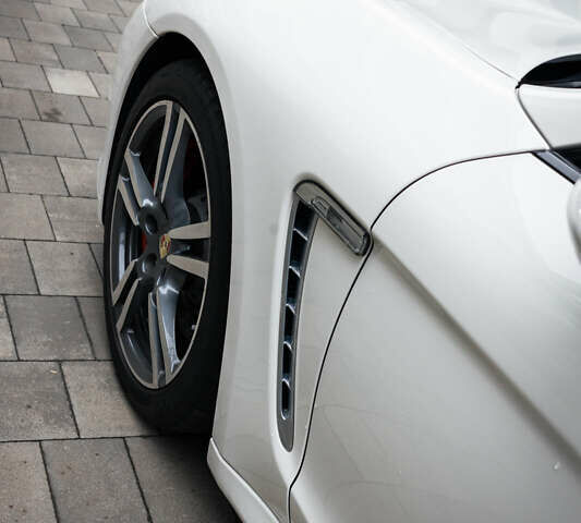 Белый Порше Панамера, объемом двигателя 4.81 л и пробегом 129 тыс. км за 26000 $, фото 19 на Automoto.ua