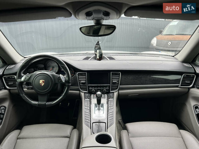Белый Порше Панамера, объемом двигателя 4.81 л и пробегом 168 тыс. км за 21900 $, фото 9 на Automoto.ua