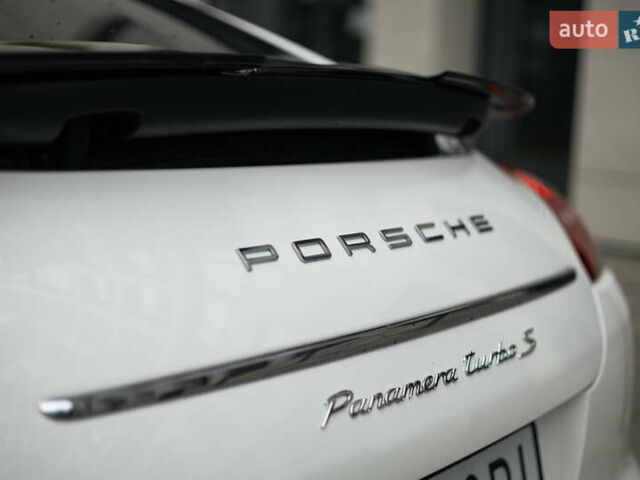 Белый Порше Панамера, объемом двигателя 4.81 л и пробегом 129 тыс. км за 26000 $, фото 73 на Automoto.ua
