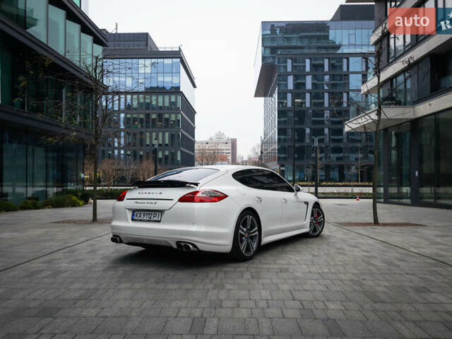 Белый Порше Панамера, объемом двигателя 4.81 л и пробегом 129 тыс. км за 26000 $, фото 3 на Automoto.ua