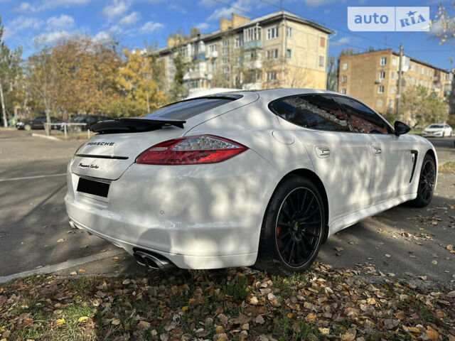 Білий Порше Panamera, об'ємом двигуна 4.81 л та пробігом 160 тис. км за 29999 $, фото 1 на Automoto.ua