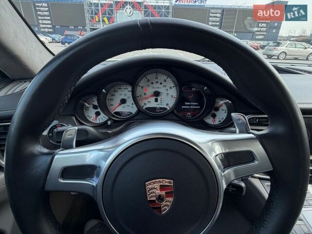 Білий Порше Panamera, об'ємом двигуна 4.81 л та пробігом 42 тис. км за 35000 $, фото 23 на Automoto.ua