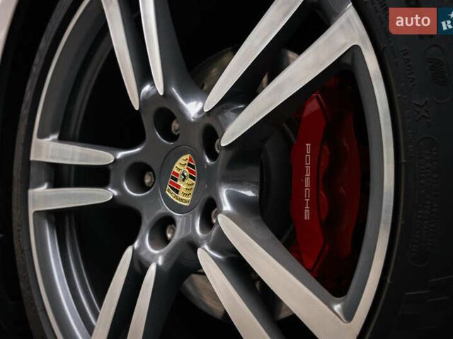 Белый Порше Панамера, объемом двигателя 4.81 л и пробегом 129 тыс. км за 26000 $, фото 18 на Automoto.ua