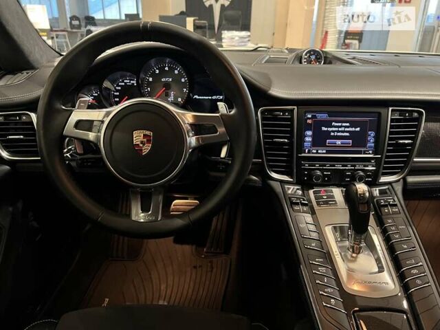 Білий Порше Panamera, об'ємом двигуна 4.81 л та пробігом 136 тис. км за 28900 $, фото 49 на Automoto.ua