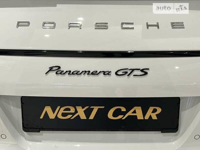 Білий Порше Panamera, об'ємом двигуна 4.81 л та пробігом 136 тис. км за 28900 $, фото 16 на Automoto.ua