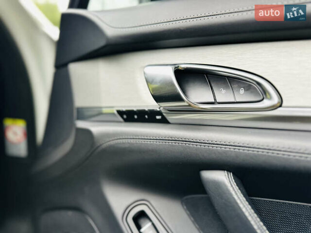 Белый Порше Панамера, объемом двигателя 4.8 л и пробегом 97 тыс. км за 22900 $, фото 40 на Automoto.ua