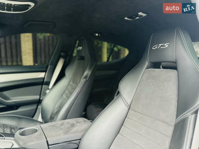 Белый Порше Панамера, объемом двигателя 4.8 л и пробегом 97 тыс. км за 22900 $, фото 23 на Automoto.ua