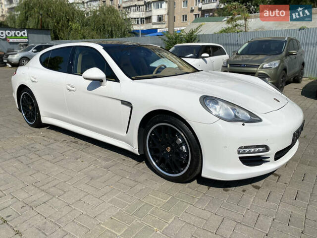 Білий Порше Panamera, об'ємом двигуна 3.61 л та пробігом 122 тис. км за 22800 $, фото 1 на Automoto.ua