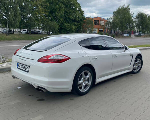 Порше Панамера 2012 в Белой Церкве на Automoto.ua Белый Порше Панамера, объемом двигателя 3.6 л и пробегом 144 тыс. км за 22000 $, фото 4 на Automoto.ua