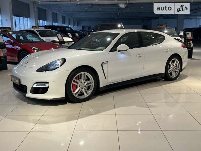 Білий Порше Panamera, об'ємом двигуна 4.81 л та пробігом 136 тис. км за 28900 $, фото 4 на Automoto.ua