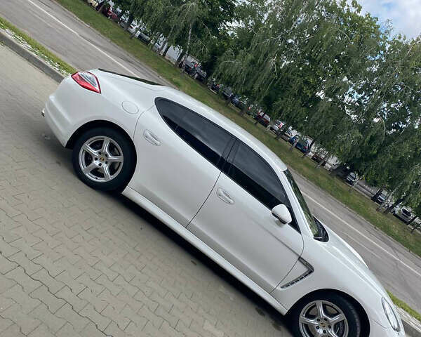 Порше Панамера 2012 в Белой Церкве на Automoto.ua Белый Порше Панамера, объемом двигателя 3.6 л и пробегом 144 тыс. км за 22000 $, фото 3 на Automoto.ua
