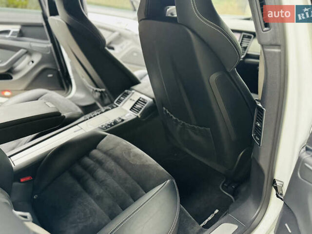 Белый Порше Панамера, объемом двигателя 4.8 л и пробегом 97 тыс. км за 22900 $, фото 36 на Automoto.ua