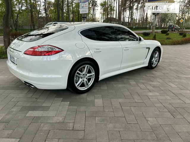 Білий Порше Panamera, об'ємом двигуна 4.81 л та пробігом 119 тис. км за 28888 $, фото 73 на Automoto.ua