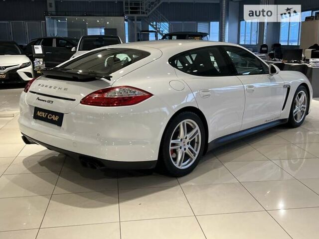 Білий Порше Panamera, об'ємом двигуна 4.81 л та пробігом 136 тис. км за 28900 $, фото 18 на Automoto.ua