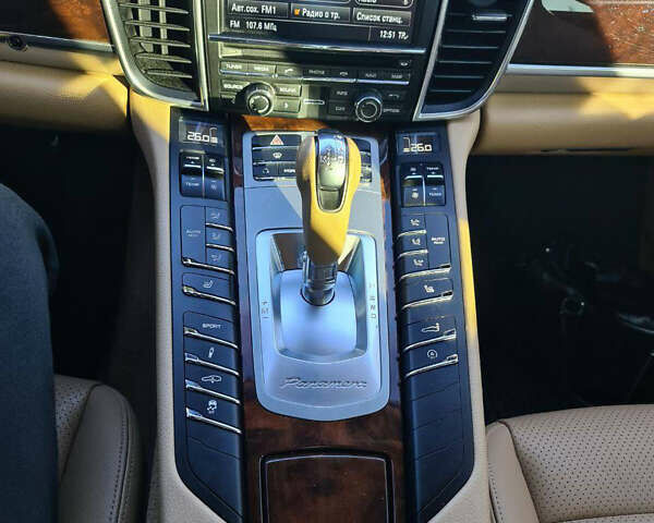 Порше Панамера 2012 в Белой Церкве на Automoto.ua Белый Порше Панамера, объемом двигателя 3.6 л и пробегом 144 тыс. км за 22000 $, фото 8 на Automoto.ua