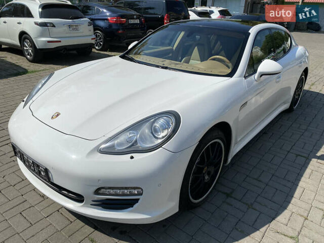Білий Порше Panamera, об'ємом двигуна 3.61 л та пробігом 122 тис. км за 22800 $, фото 5 на Automoto.ua