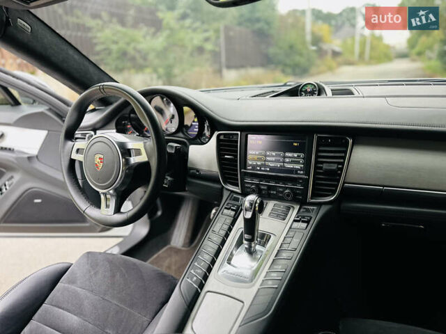 Белый Порше Панамера, объемом двигателя 4.8 л и пробегом 97 тыс. км за 22900 $, фото 44 на Automoto.ua
