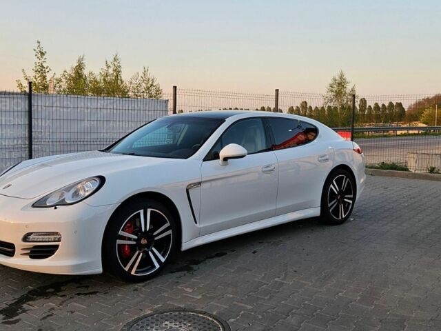 Білий Порше Panamera, об'ємом двигуна 2.97 л та пробігом 190 тис. км за 20000 $, фото 2 на Automoto.ua