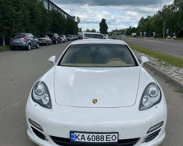 Порше Панамера 2012 в Белой Церкве на Automoto.ua Белый Порше Панамера, объемом двигателя 3.6 л и пробегом 144 тыс. км за 22000 $, фото 1 на Automoto.ua
