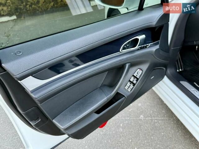 Белый Порше Панамера, объемом двигателя 3 л и пробегом 146 тыс. км за 29999 $, фото 115 на Automoto.ua