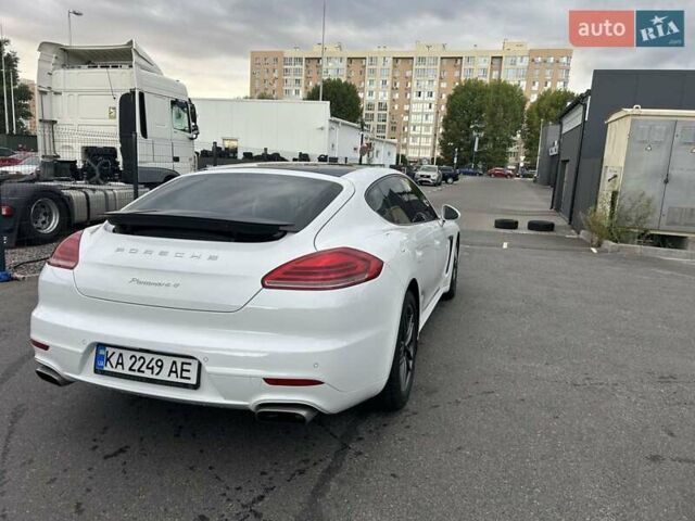 Белый Порше Панамера, объемом двигателя 3.6 л и пробегом 136 тыс. км за 22500 $, фото 4 на Automoto.ua