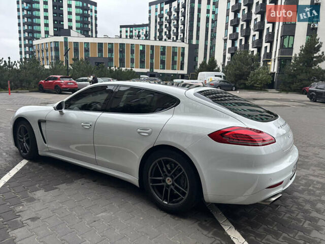 Белый Порше Панамера, объемом двигателя 3.61 л и пробегом 137 тыс. км за 22500 $, фото 7 на Automoto.ua