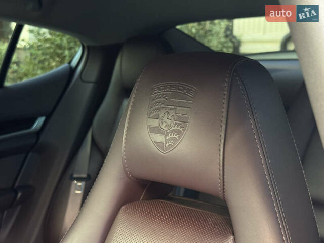 Білий Порше Panamera, об'ємом двигуна 3.61 л та пробігом 65 тис. км за 29999 $, фото 3 на Automoto.ua