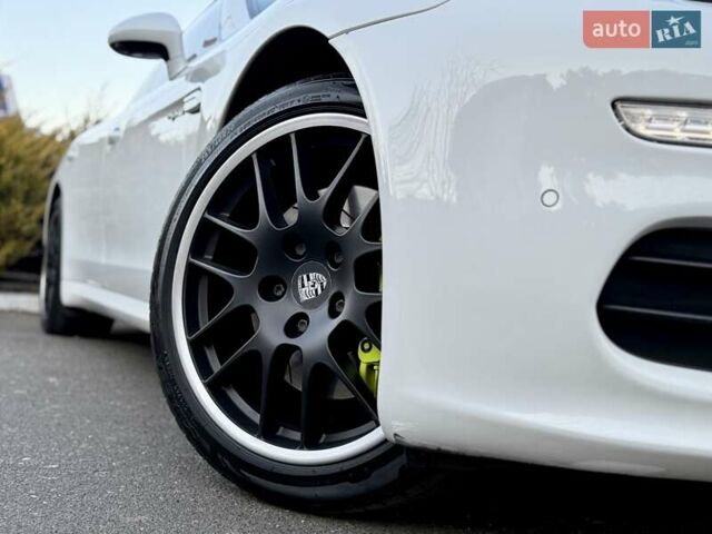 Белый Порше Панамера, объемом двигателя 3 л и пробегом 146 тыс. км за 29999 $, фото 36 на Automoto.ua