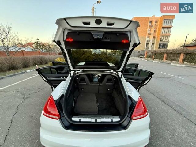 Белый Порше Панамера, объемом двигателя 3 л и пробегом 146 тыс. км за 29999 $, фото 64 на Automoto.ua