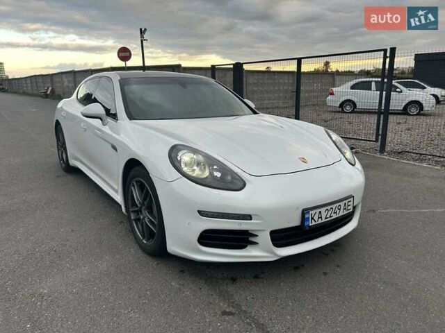 Белый Порше Панамера, объемом двигателя 3.6 л и пробегом 136 тыс. км за 22500 $, фото 13 на Automoto.ua