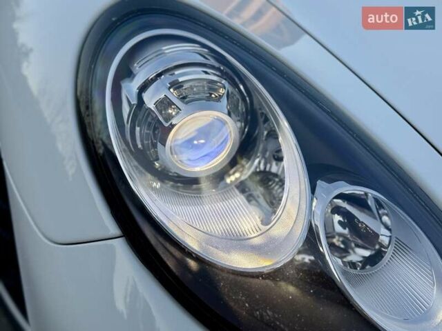 Белый Порше Панамера, объемом двигателя 3 л и пробегом 146 тыс. км за 29999 $, фото 31 на Automoto.ua