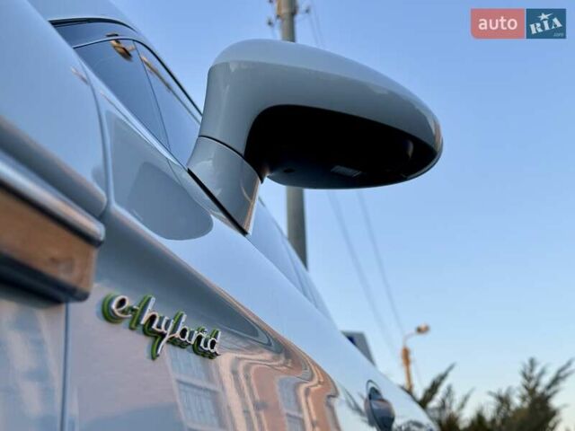 Белый Порше Панамера, объемом двигателя 3 л и пробегом 146 тыс. км за 29999 $, фото 13 на Automoto.ua