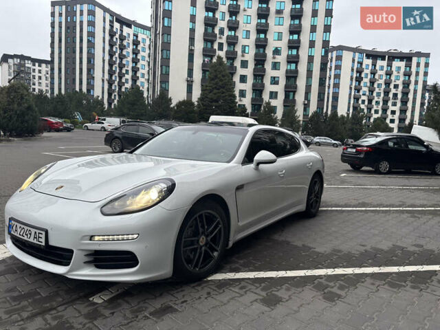Белый Порше Панамера, объемом двигателя 3.61 л и пробегом 137 тыс. км за 22500 $, фото 1 на Automoto.ua