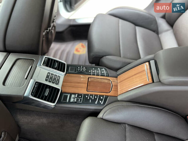 Білий Порше Panamera, об'ємом двигуна 3 л та пробігом 103 тис. км за 27600 $, фото 19 на Automoto.ua