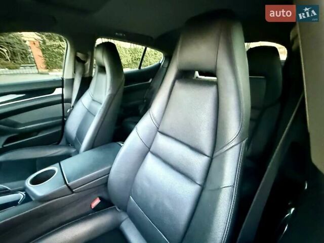 Белый Порше Панамера, объемом двигателя 3 л и пробегом 146 тыс. км за 29999 $, фото 118 на Automoto.ua